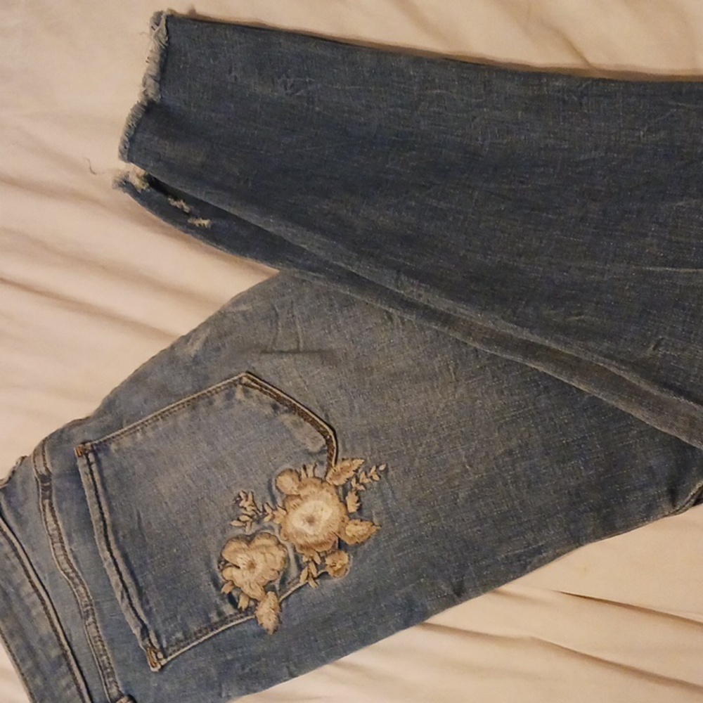 Abercrombie & Fitch jeans with embroidery - Picture 14 of 17